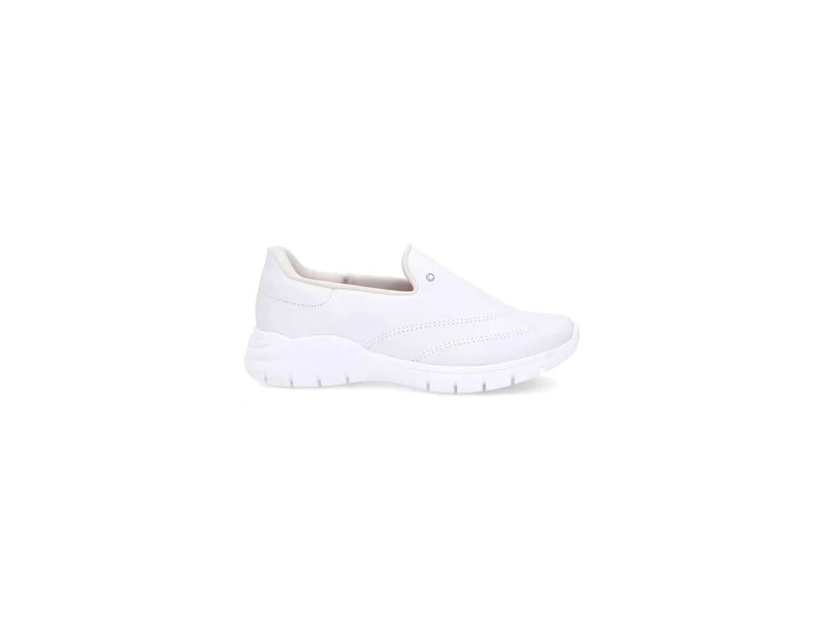 Tênis Usaflex Feminino Slip On Calce Fácil com Elastano e Recortes em Couro AB0618