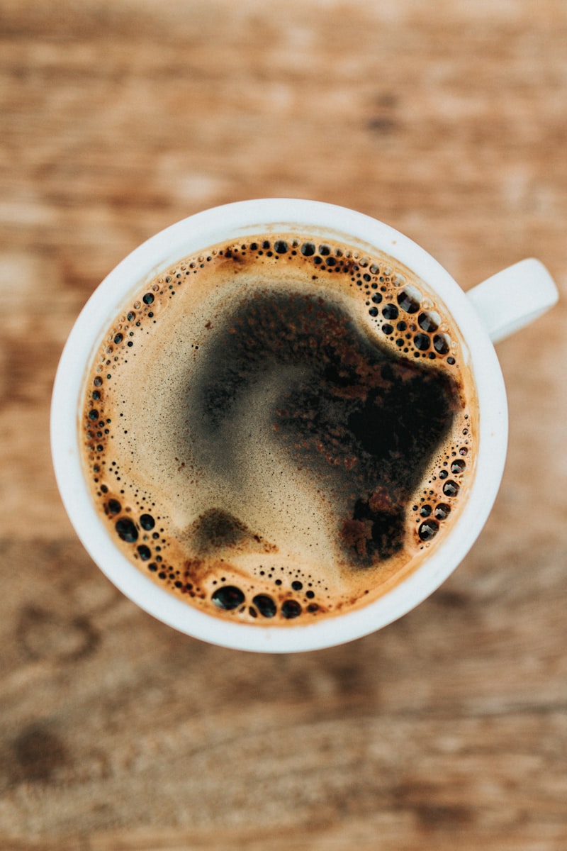 Melhor Cafeteira de Cápsula em 2026: Nespresso, Dolce Gusto ou Três Corações?