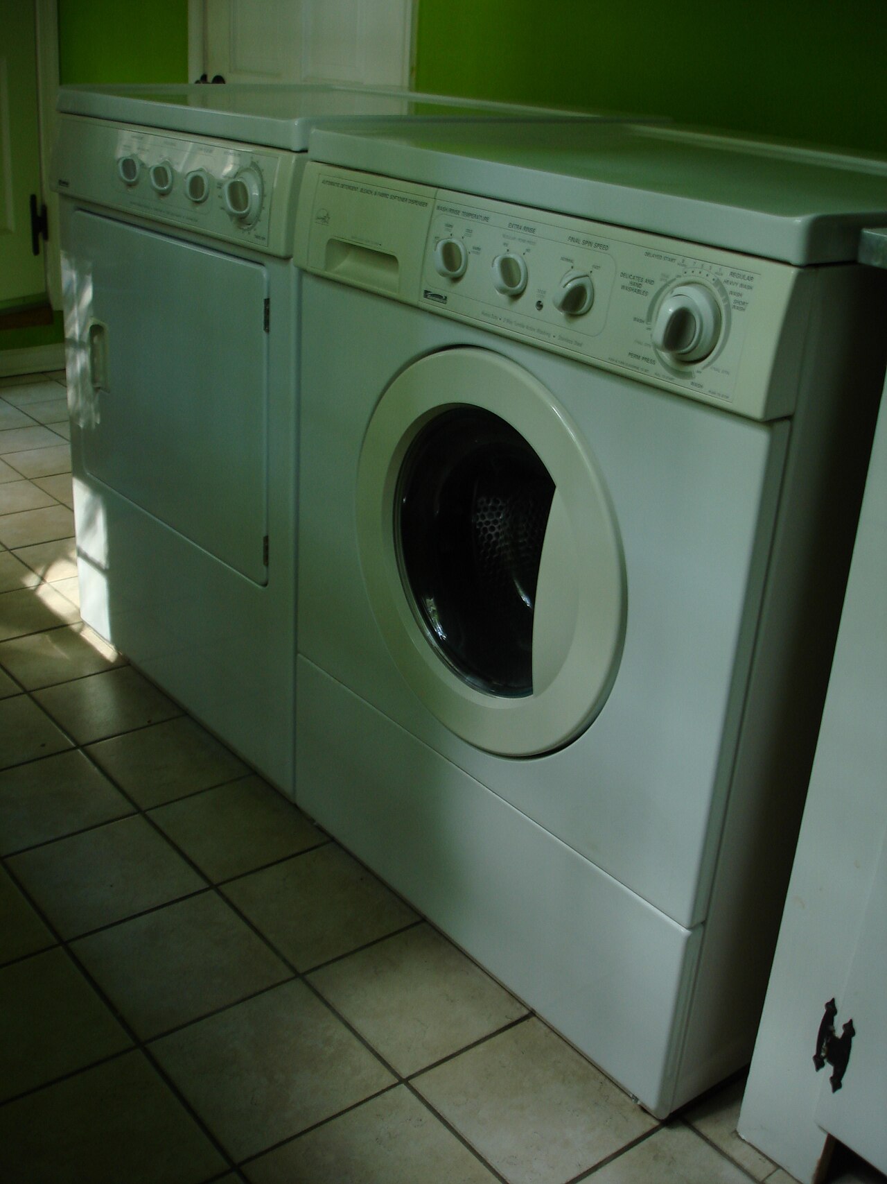 Máquina de lavar roupa 12kg: Qual o Melhor Modelo para Comprar em 2026?